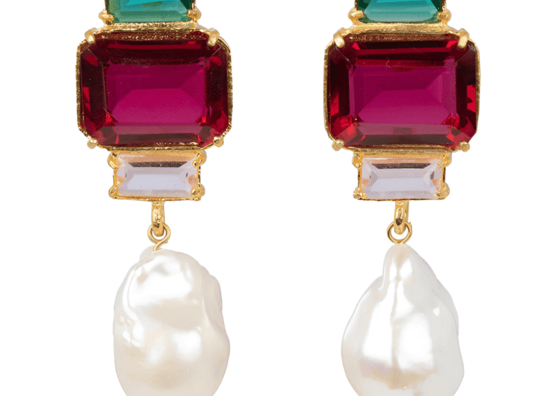 Fuschia & Green Crystals with a Pearl Drop. Gold tone. - Image 3